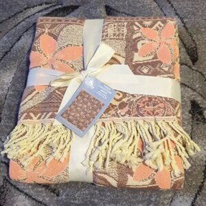 Disney Parks Moana Spotlight Kakamora Waves Flowers Throw brand new